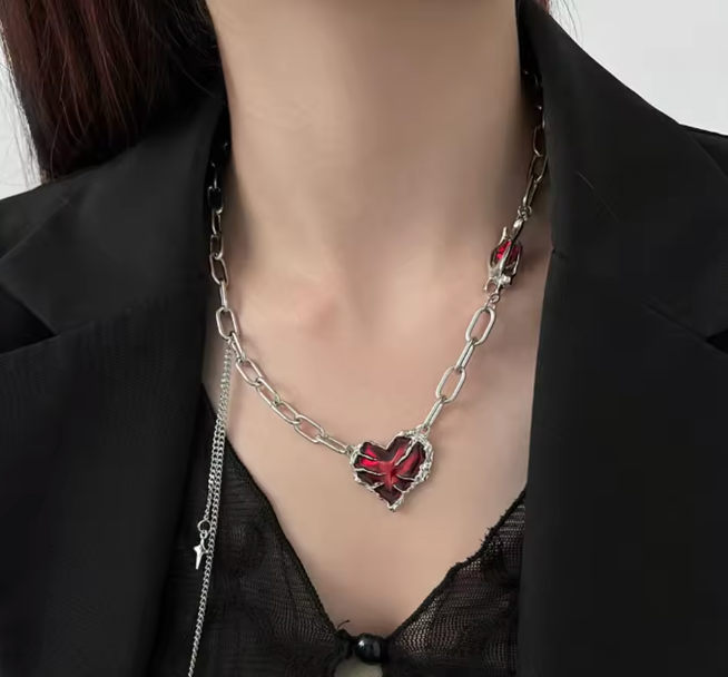 Velthara™ Twilight Rose Necklace